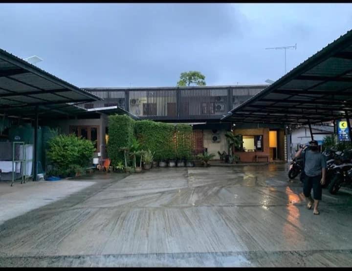 เดอะ ซีเคร็ต โฮเต็ล Bed & Breakfast Sungai Kolok ภายนอก รูปภาพ