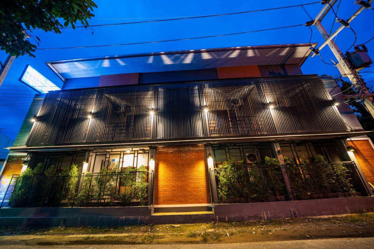 เดอะ ซีเคร็ต โฮเต็ล Bed & Breakfast Sungai Kolok ภายนอก รูปภาพ